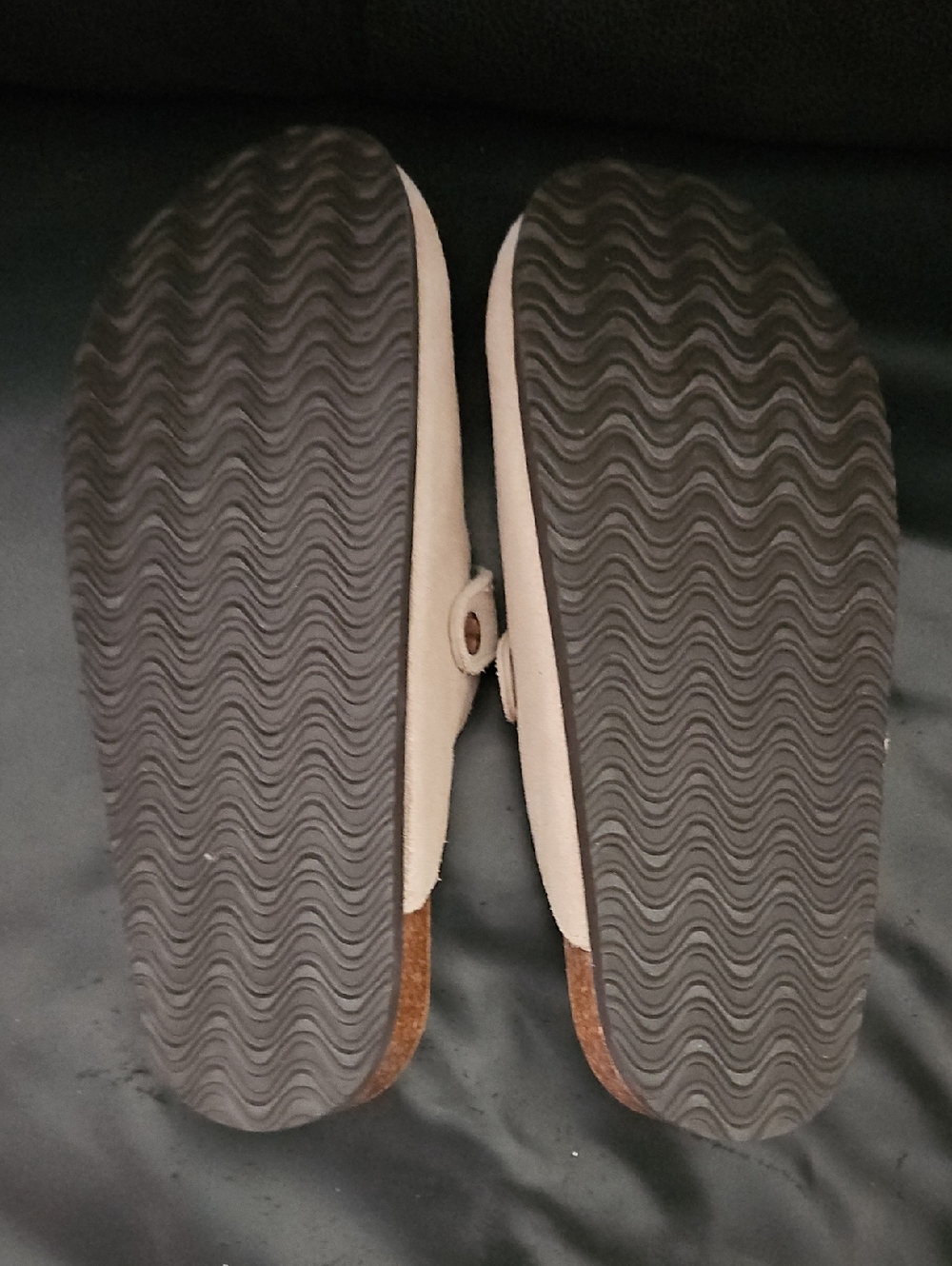 AQUATHERM - Women's Suede Leather Beige Slip On Clogs Sz 7 US - Picture 9 of 10